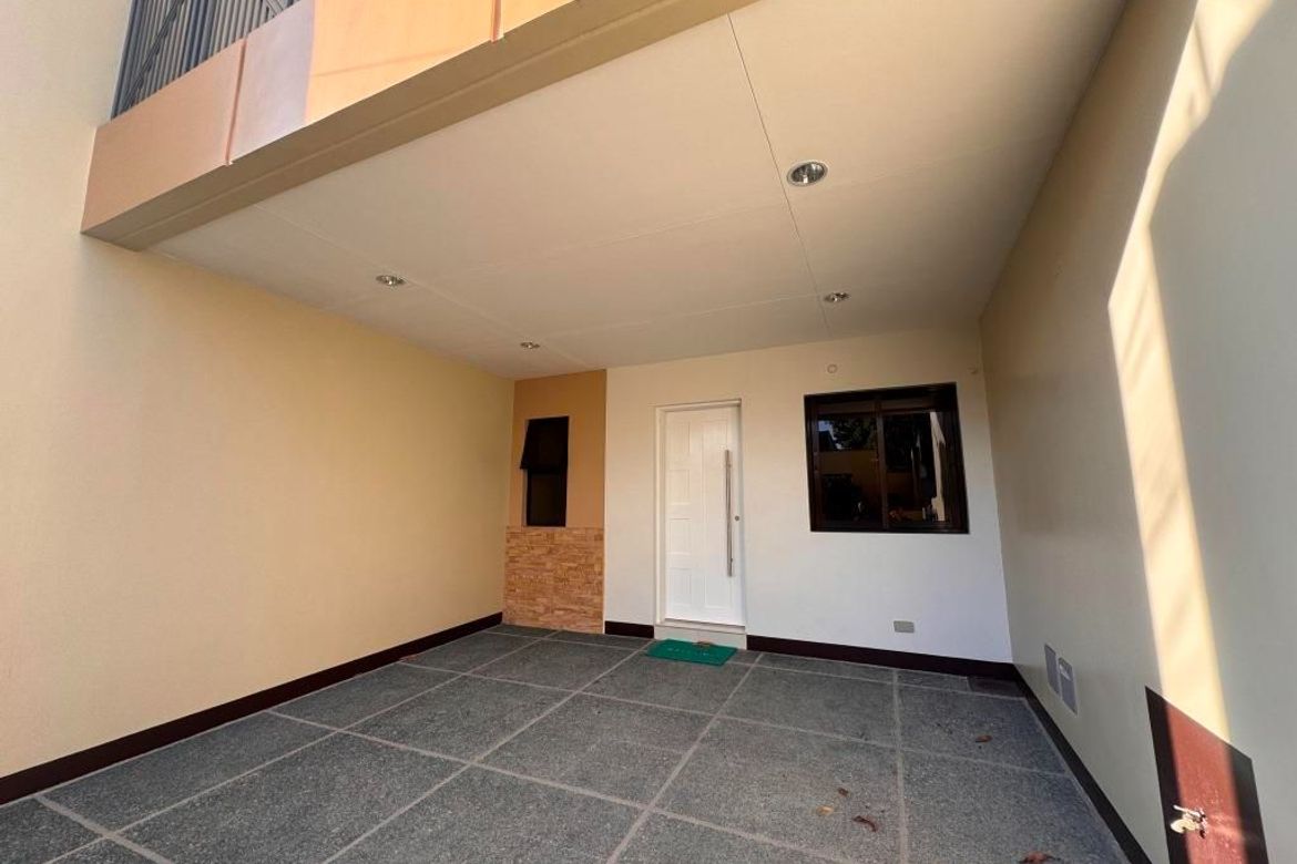 4 Bedroom House for Sale in Molino III, Bacoor, Cavite – photo 3