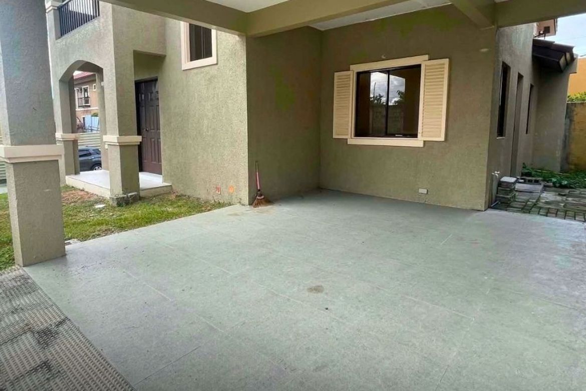 4 Bedroom House for Sale in Molino IV, Bacoor, Cavite