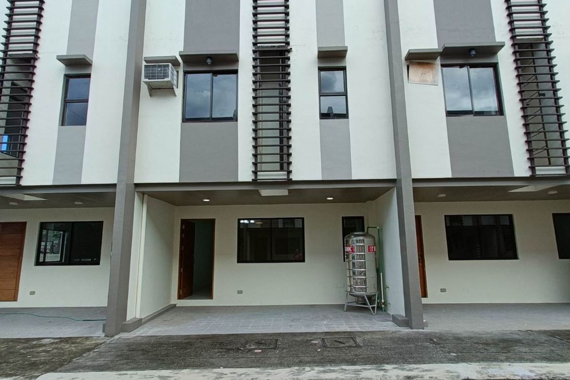 4 Bedroom House for Sale in Moonwalk, Parañaque, Metro Manila – photo 4