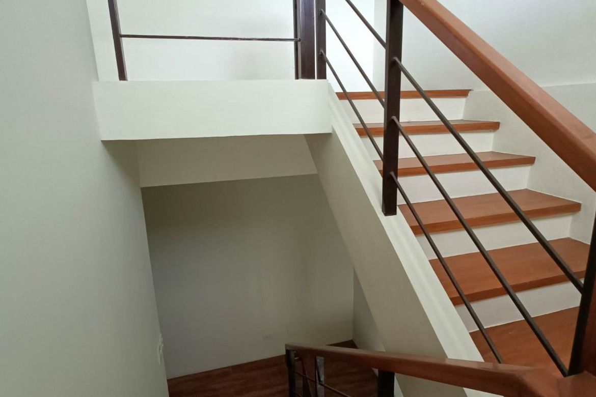 4 Bedroom House for Sale in Moonwalk, Parañaque, Metro Manila – photo 5
