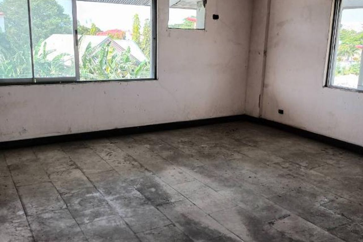 4 Bedroom House for Sale in Moonwalk, Parañaque, Metro Manila – photo 5