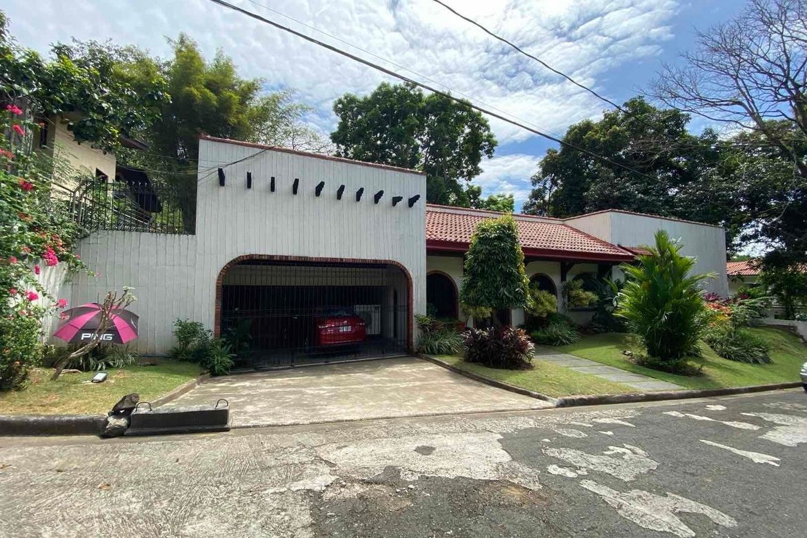 4 Bedroom House for Sale in Muntingdilaw, Antipolo, Rizal – photo 2