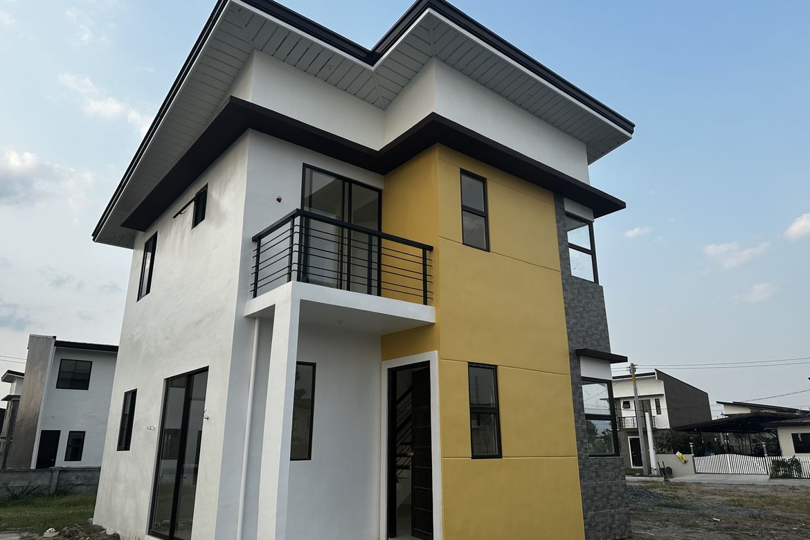 4 Bedroom House for Sale in Namagbagan, Santa Maria, Pangasinan – photo 2
