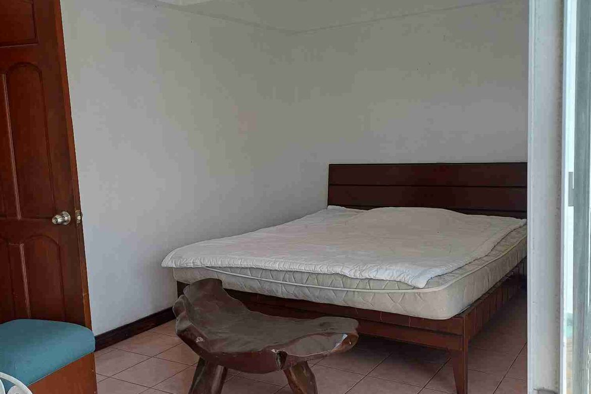 4 Bedroom House for Sale in New Alabang Village, Muntinlupa, Metro Manila