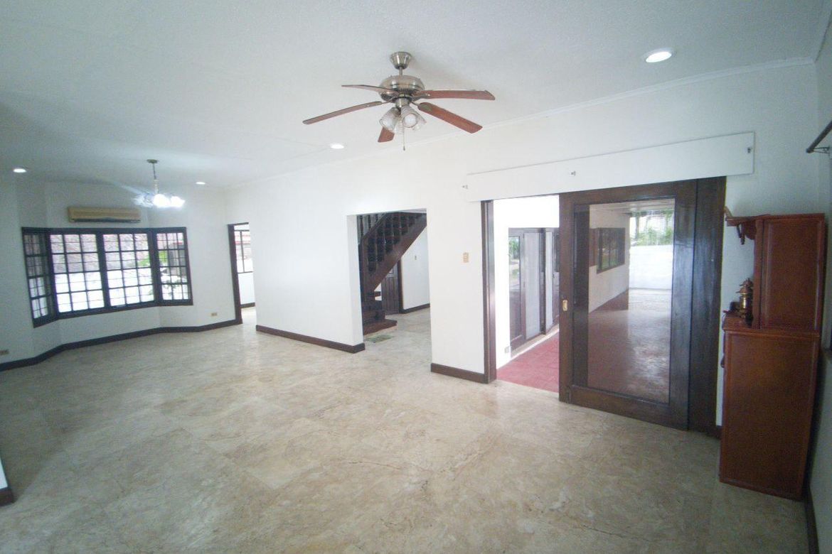 4 Bedroom House for Sale in New Alabang Village, Muntinlupa, Metro Manila