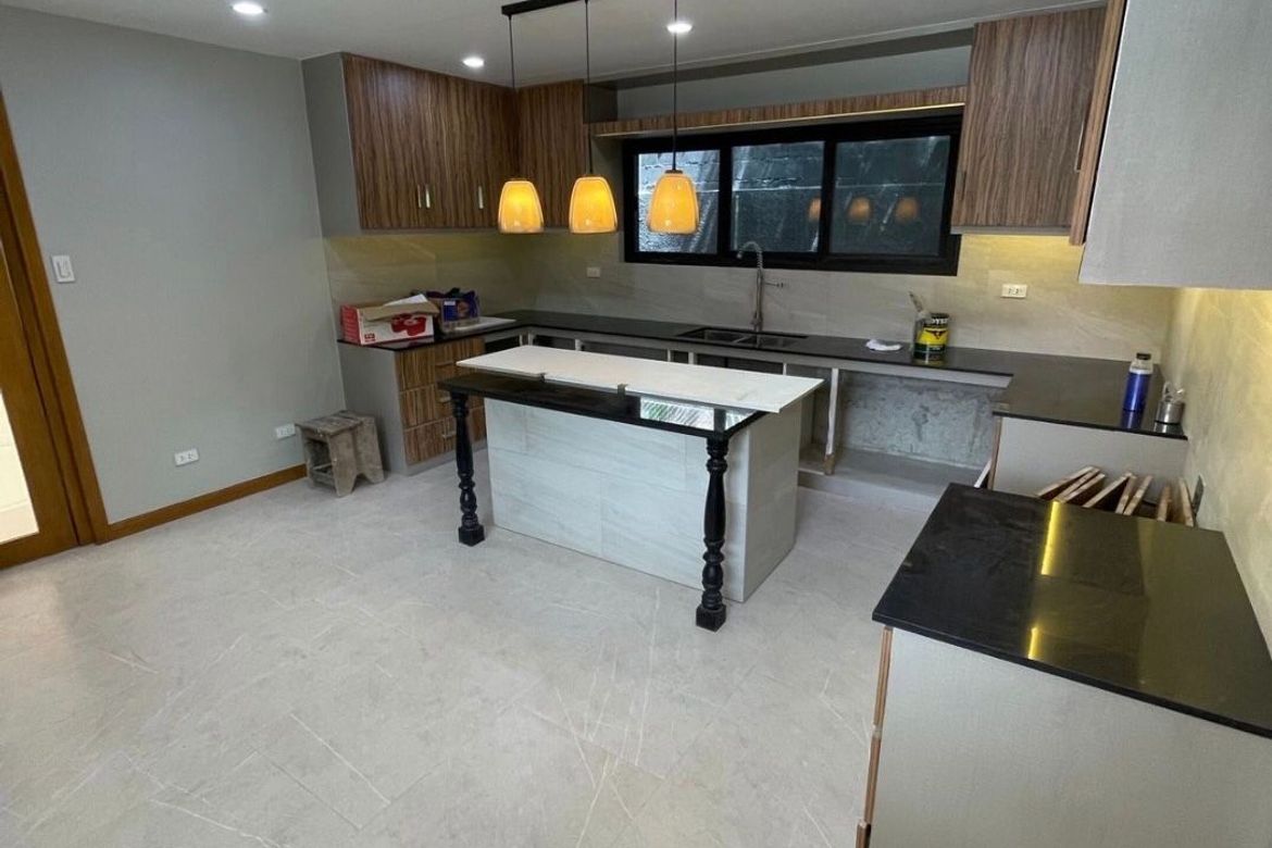 4 Bedroom House for Sale in New Alabang Village, Muntinlupa, Metro Manila – photo 8
