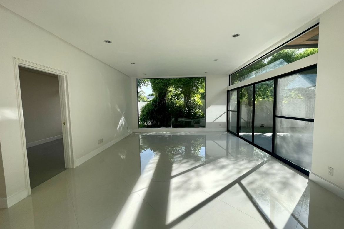 4 Bedroom House for Sale in New Alabang Village, Muntinlupa, Metro Manila – photo 3