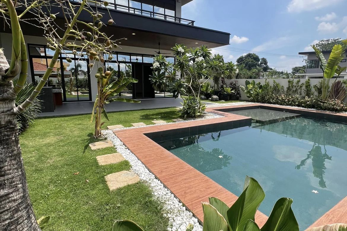 4 Bedroom House for Sale in Ninoy Aquino, Angeles, Pampanga