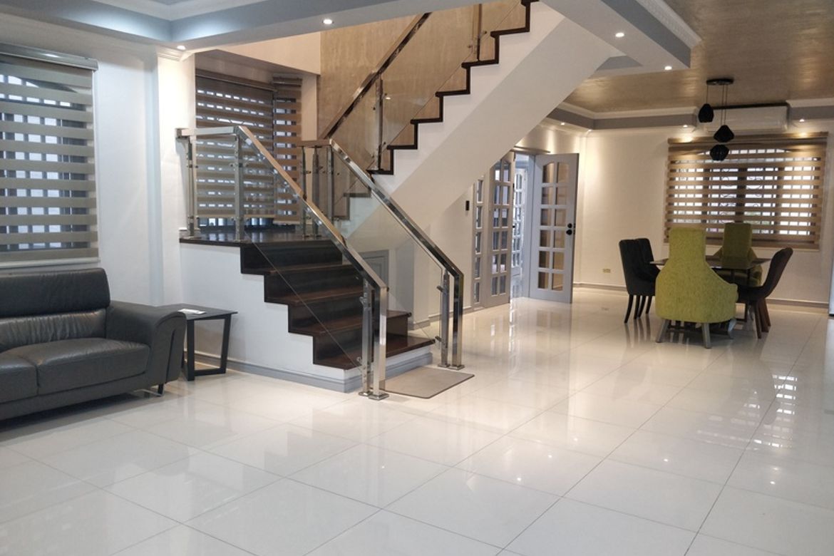 4 Bedroom House for Sale in Ninoy Aquino, Angeles, Pampanga
