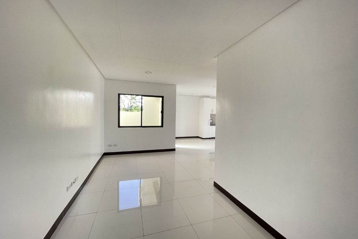 4 Bedroom House for Sale in Paliparan I, Dasmariñas, Cavite – photo 6