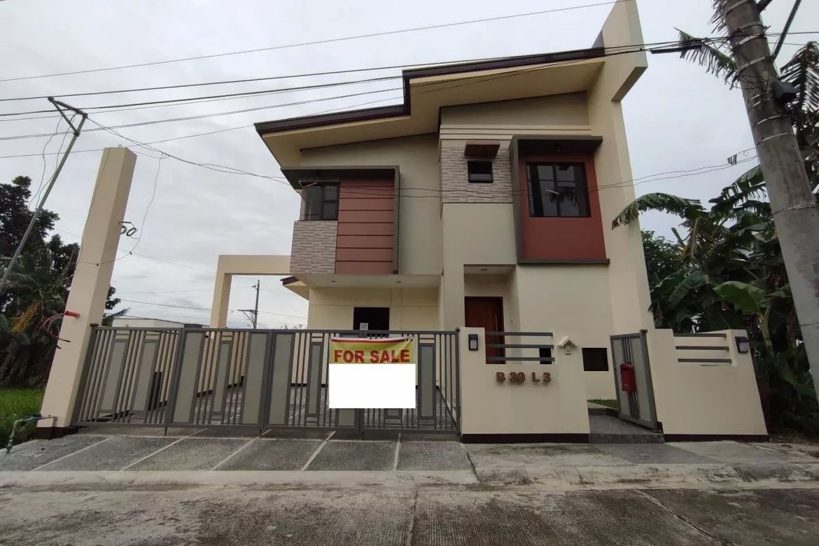 4 Bedroom House for Sale in Paliparan I, Dasmariñas, Cavite