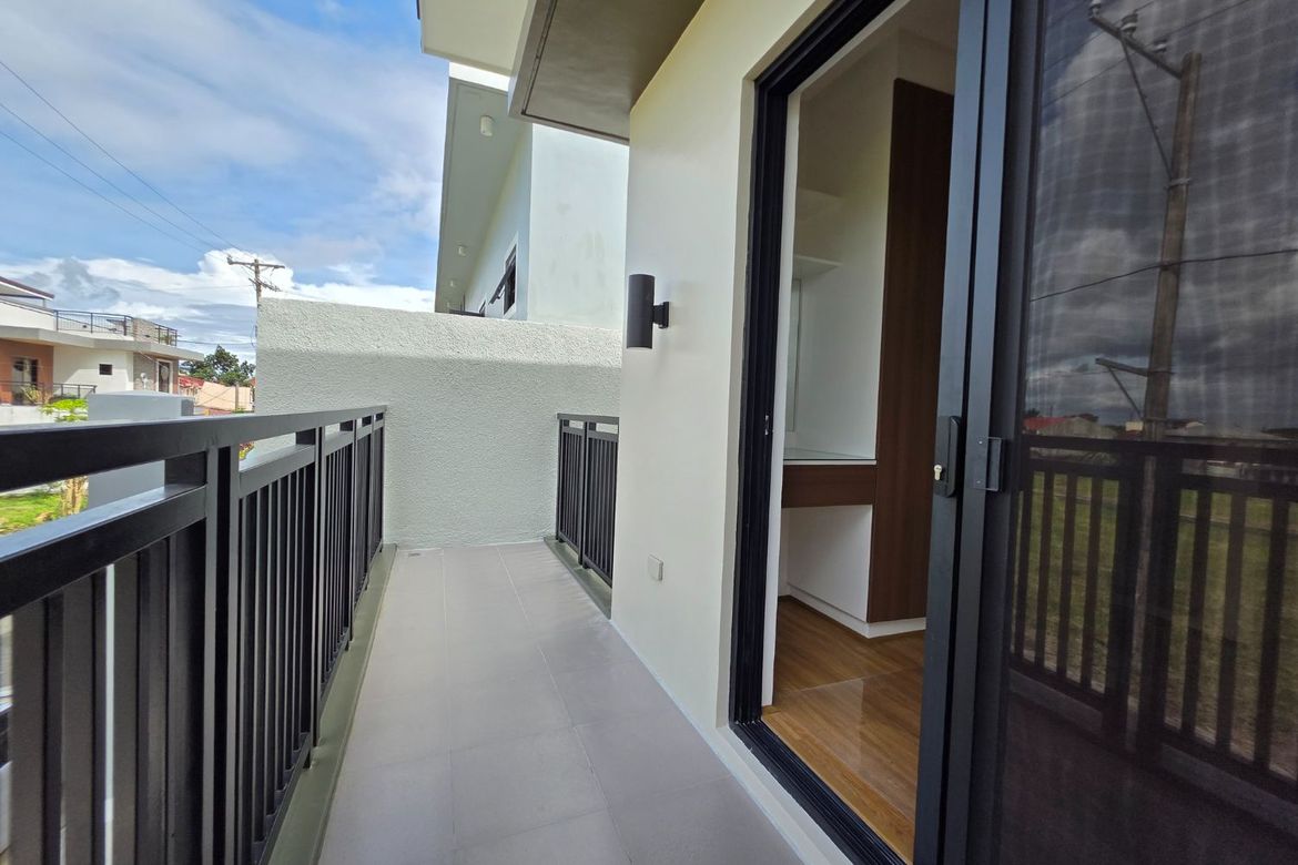 4 Bedroom House for Sale in Paliparan I, Dasmariñas, Cavite – photo 8