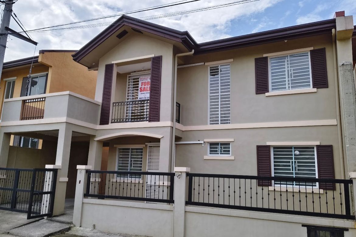 4 Bedroom House for Sale in Paliparan III, Dasmariñas, Cavite