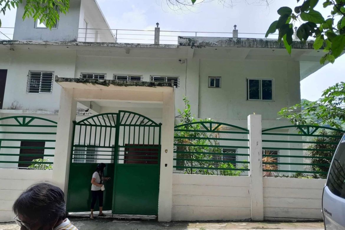 4 Bedroom House for Sale in Paliparan, Laurel, Batangas