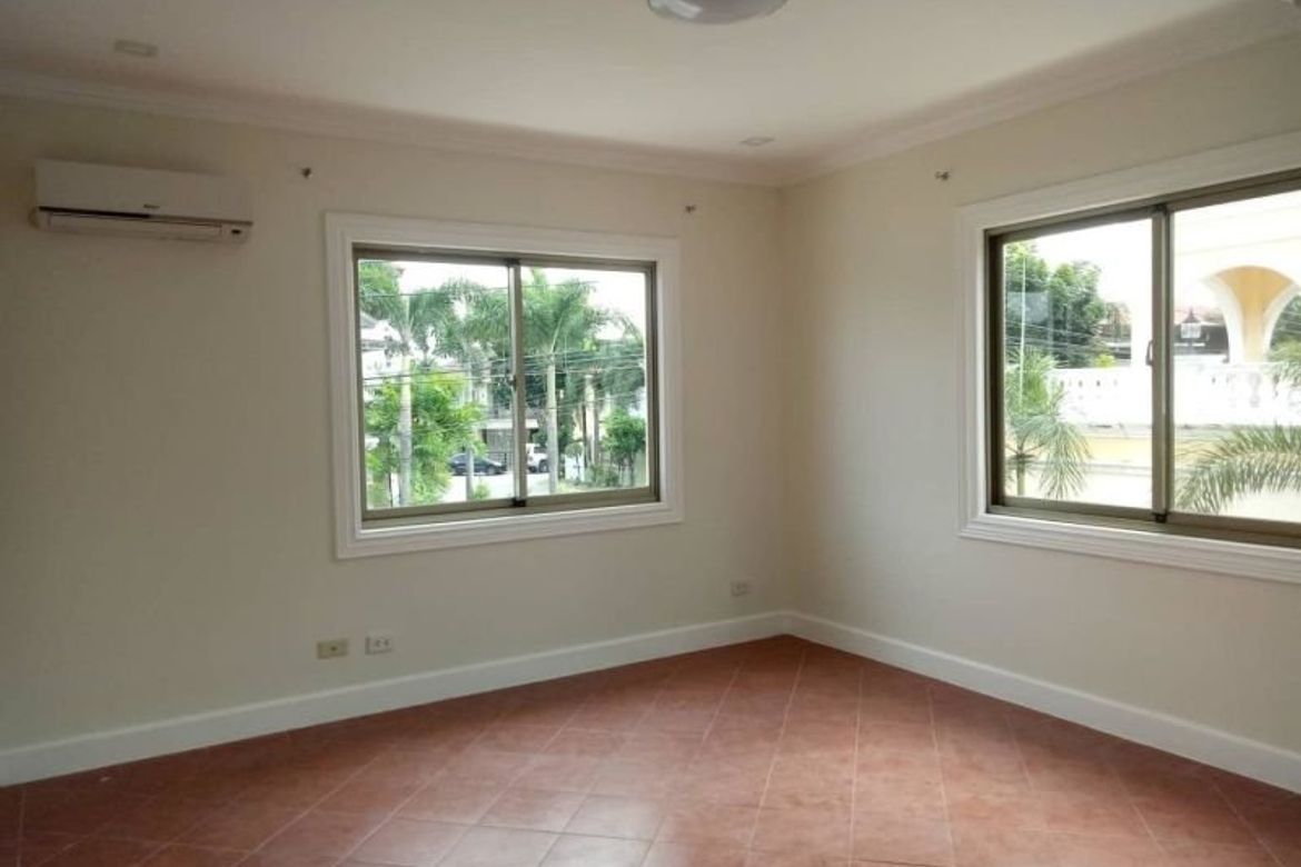 4 Bedroom House for Sale in Pampang, Angeles, Pampanga – photo 4