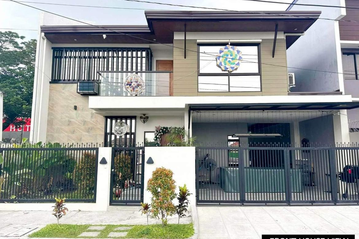 4 Bedroom House for Sale in Pampang, Angeles, Pampanga