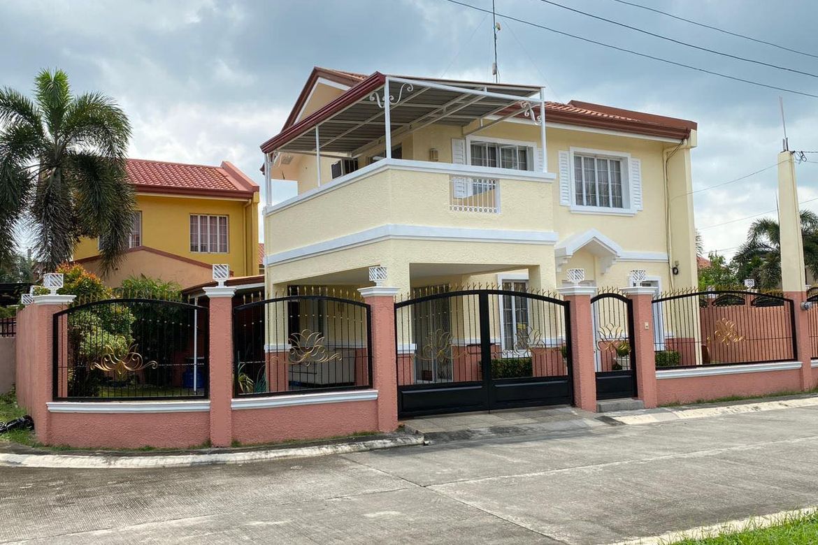 4 Bedroom House for Sale in Panipuan, Mexico, Pampanga