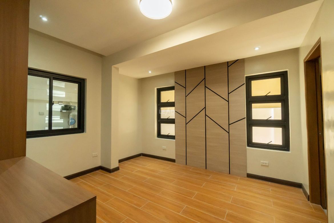 4 Bedroom House for Sale in Pansol, Quezon City, Metro Manila – photo 4