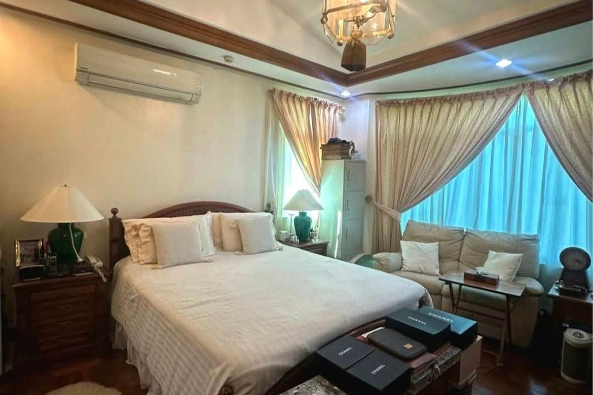 4 Bedroom House for Sale in Pansol, Quezon City, Metro Manila – photo 6