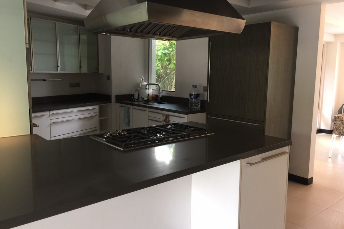 4 Bedroom House for Sale in Pansol, Quezon City, Metro Manila – photo 8