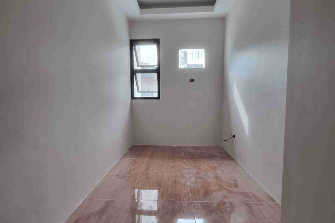 4 Bedroom House for Sale in Parang, Marikina, Metro Manila – photo 7