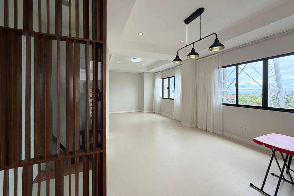 4 Bedroom House for Sale in Pardo, Cebu City, Cebu