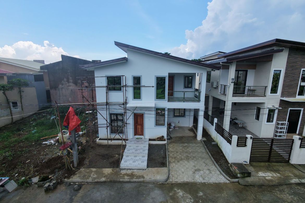 4 Bedroom House for Sale in Patutong Malaki North, Tagaytay, Cavite – photo 2