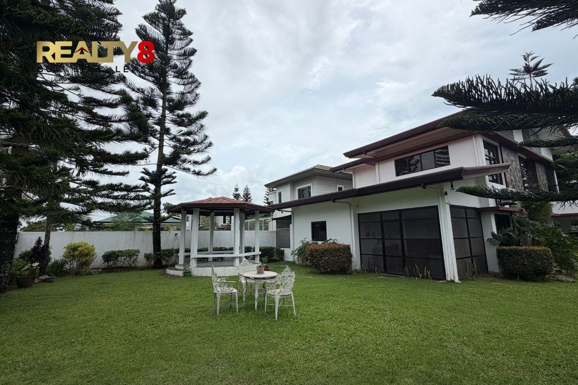 4 Bedroom House for Sale in Patutong Malaki South, Tagaytay, Cavite