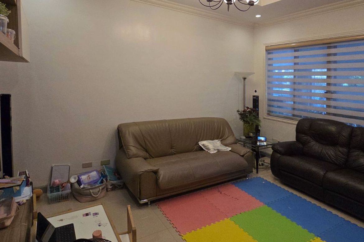 4 Bedroom House for Sale in Phil-Am, Quezon City, Metro Manila near MRT-3 North Avenue – photo 2