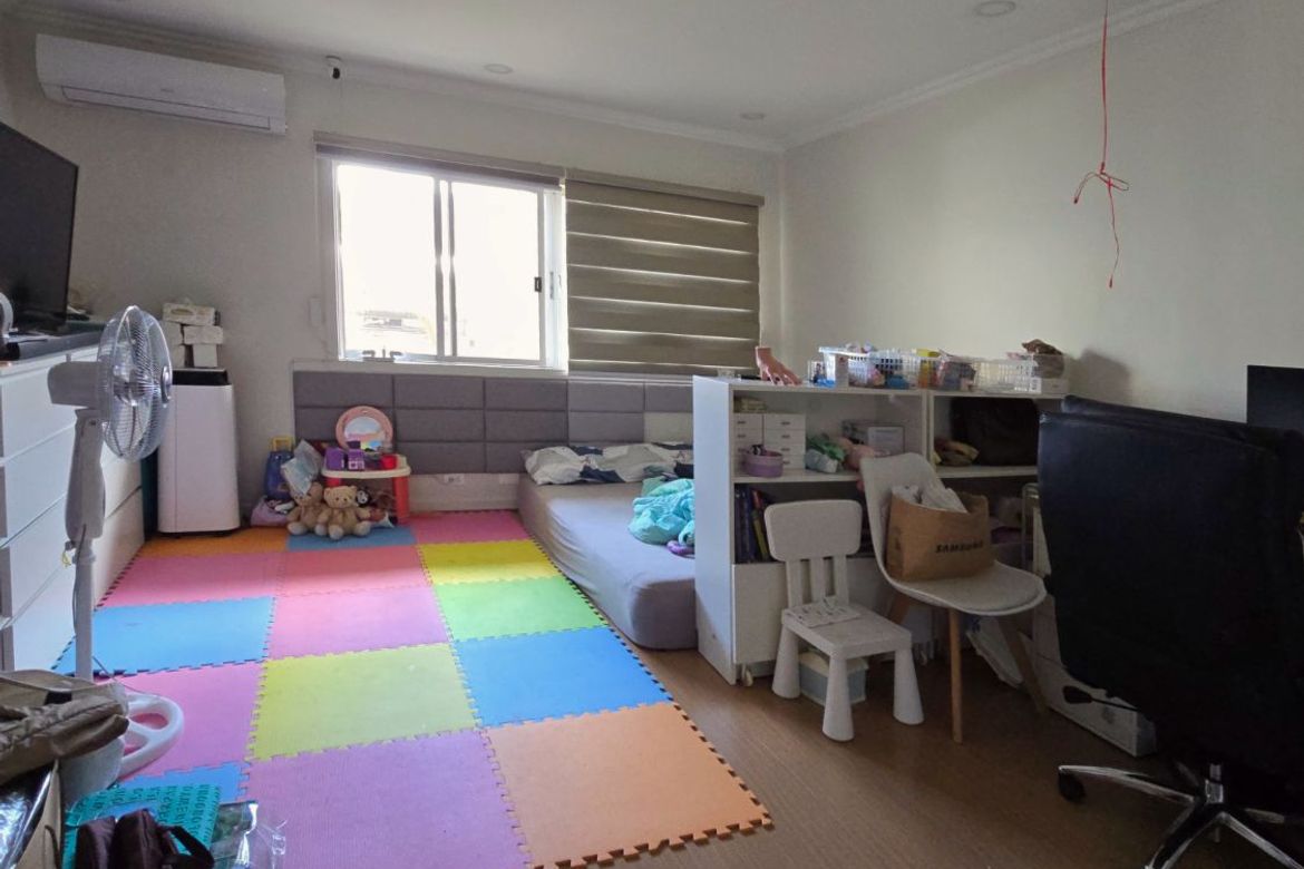 4 Bedroom House for Sale in Phil-Am, Quezon City, Metro Manila near MRT-3 North Avenue – photo 6