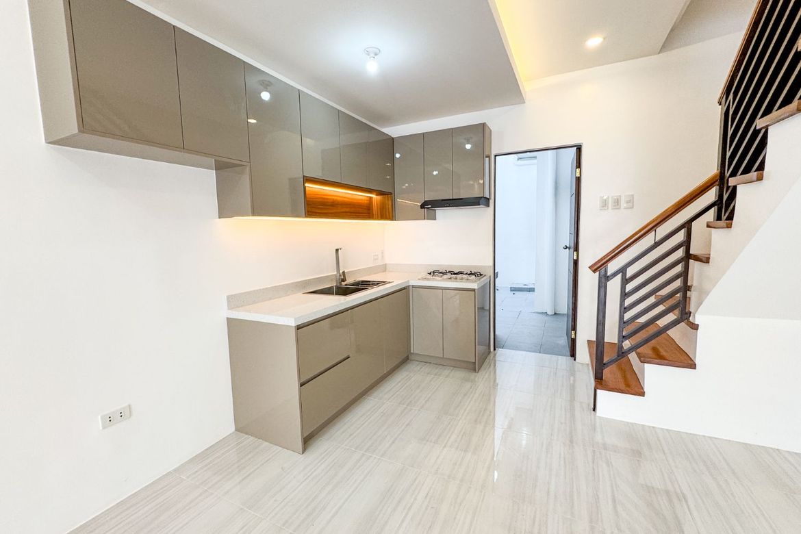 4 Bedroom House for Sale in Pilar, Las Piñas, Metro Manila – photo 5