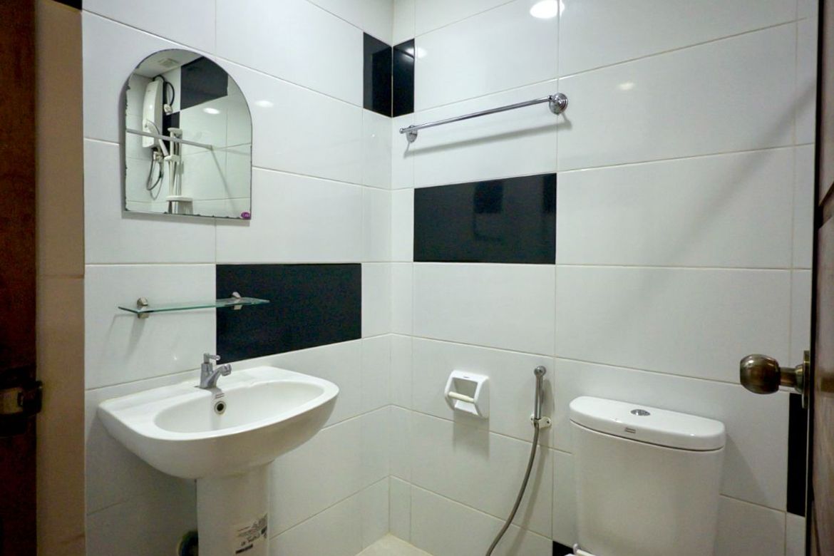 4 Bedroom House for Sale in Pilar, Las Piñas, Metro Manila – photo 8