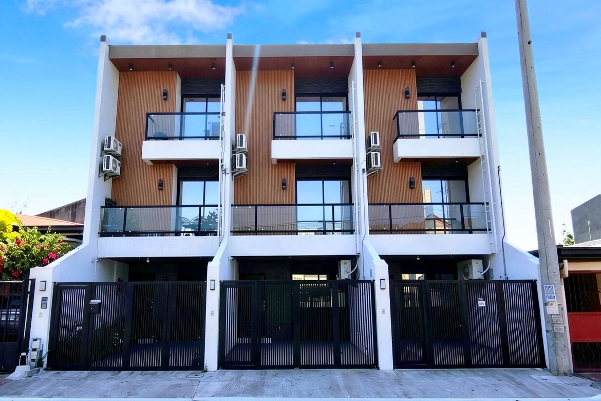 4 Bedroom House for Sale in Pilar, Las Piñas, Metro Manila