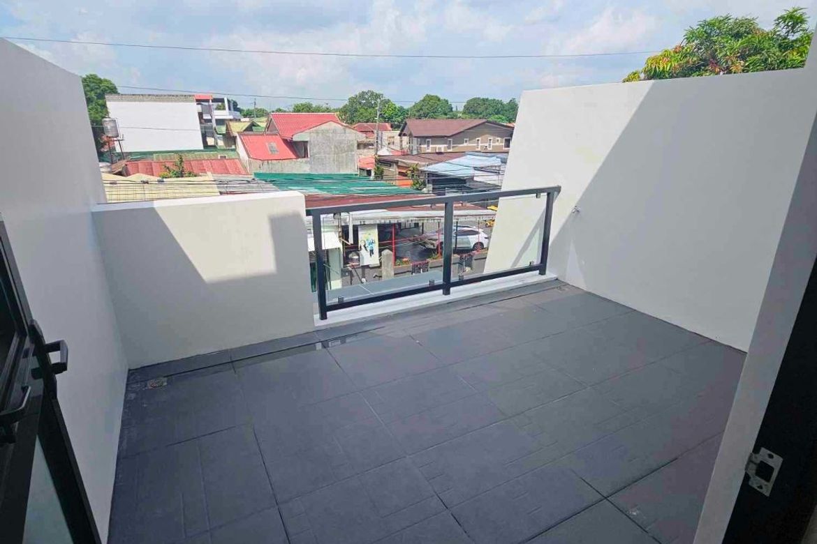 4 Bedroom House for Sale in Pilar, Las Piñas, Metro Manila – photo 5