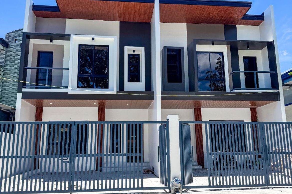 4 Bedroom House for Sale in Pilar, Las Piñas, Metro Manila