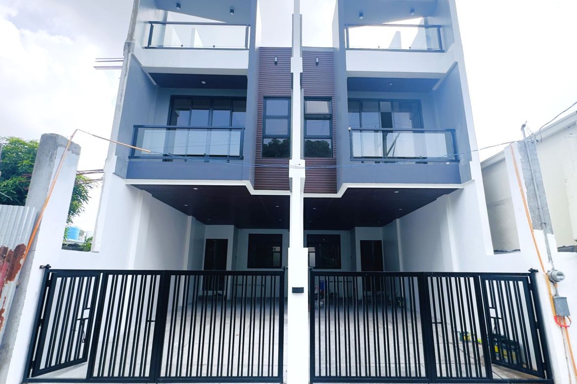 4 Bedroom House for Sale in Pilar, Las Piñas, Metro Manila
