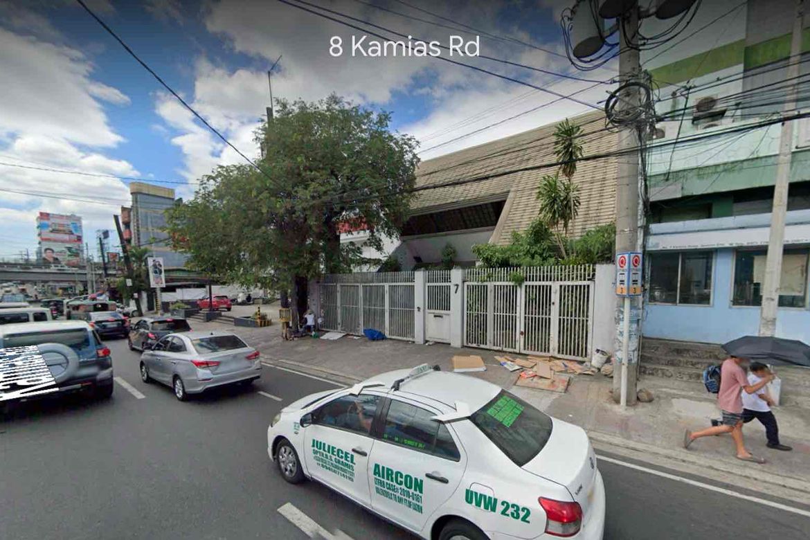 4 Bedroom House for Sale in Pinyahan, Quezon City, Metro Manila near MRT-3 Kamuning – photo 4