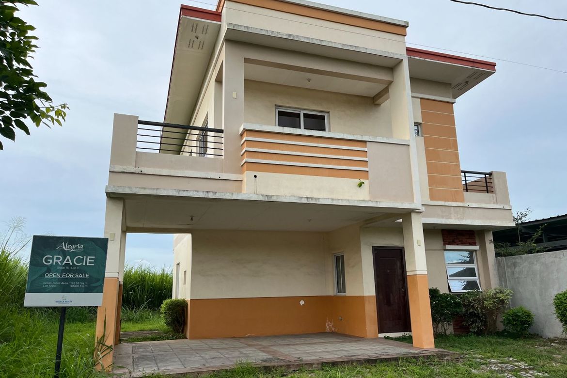4 Bedroom House for Sale in Pittland, Cabuyao, Laguna – photo 2