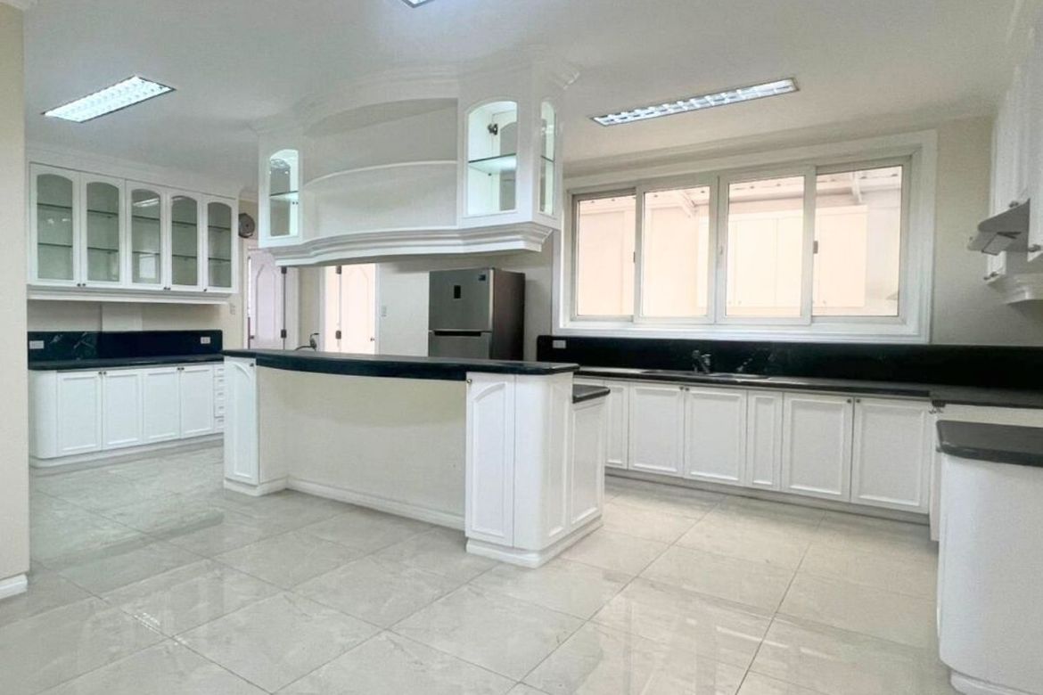 4 Bedroom House for Sale in Plainview, Mandaluyong, Metro Manila near MRT-3 Boni – photo 2