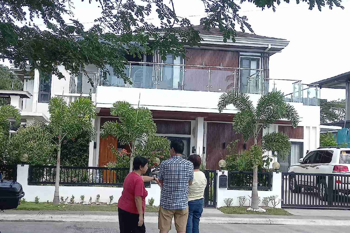 4 Bedroom House for Sale in Playa Laiya, Laiya-Aplaya, San Juan, Batangas