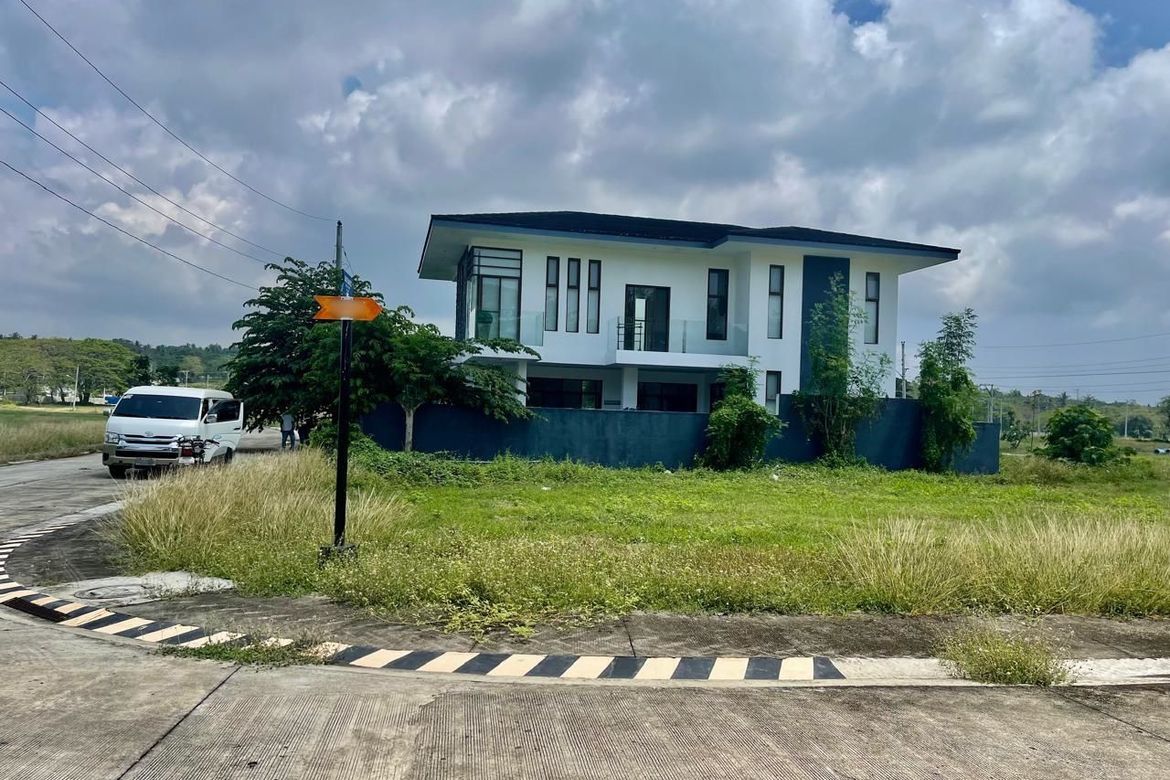 4 Bedroom House for Sale in Playa Laiya, Laiya-Aplaya, San Juan, Batangas – photo 4