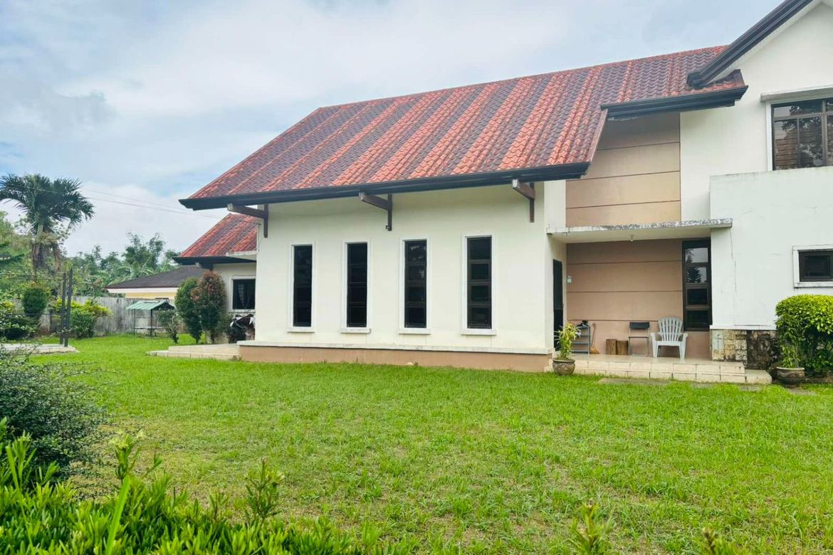 4 Bedroom House for Sale in Poblacion Barangay 6, Lipa, Batangas