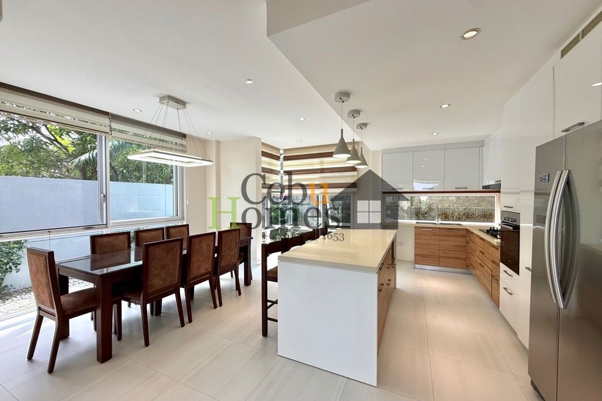 4 Bedroom House for Sale in Poblacion, Liloan, Cebu