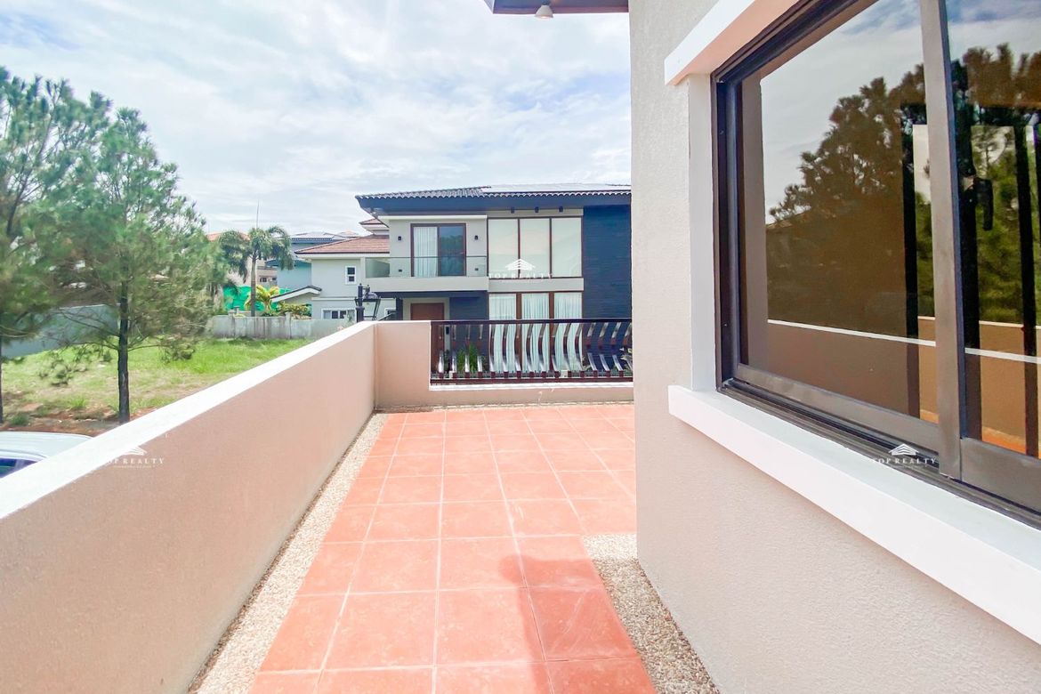 4 Bedroom House for Sale in Portofino Heights, Almanza Dos, Las Piñas, Metro Manila – photo 6