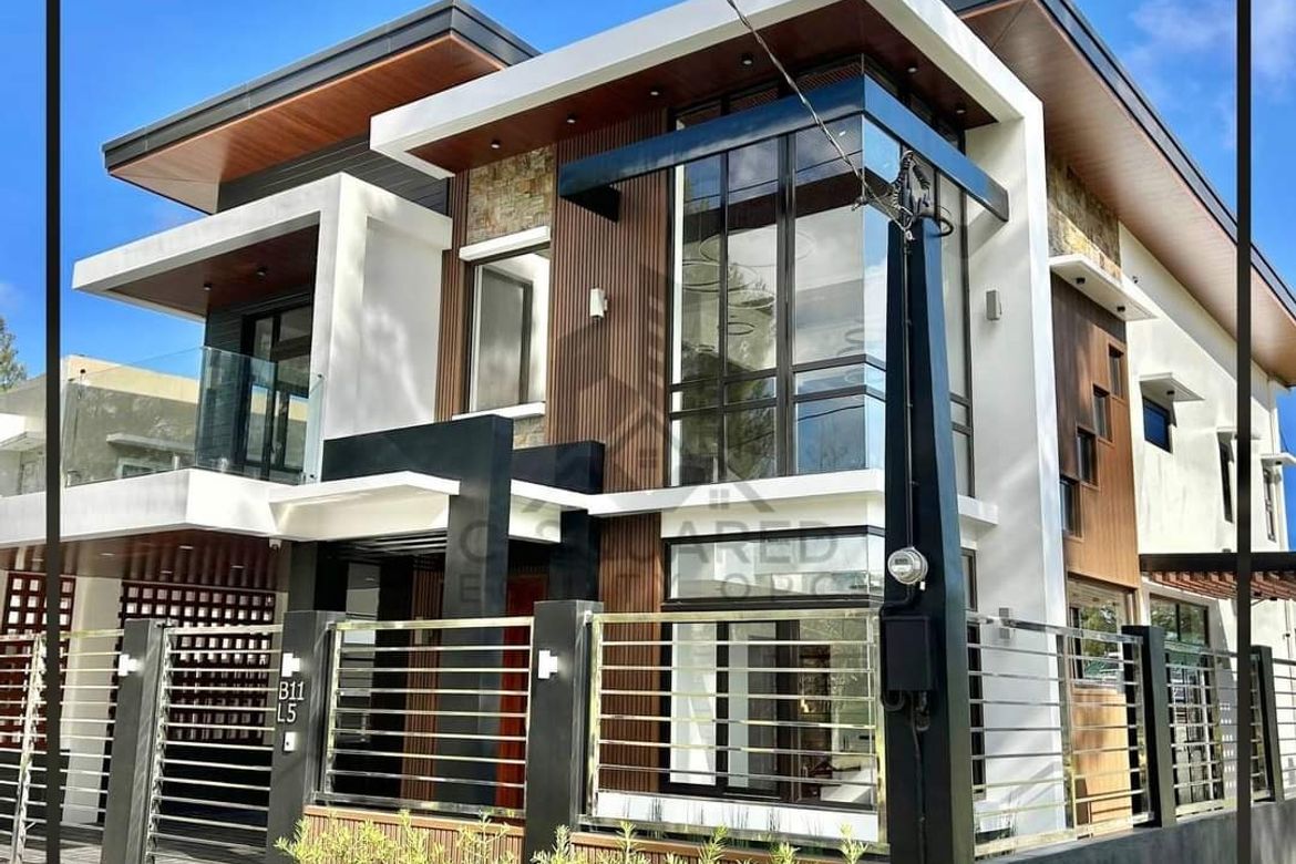 4 Bedroom House for Sale in Pueblo Del Sol, Asisan, Tagaytay, Cavite