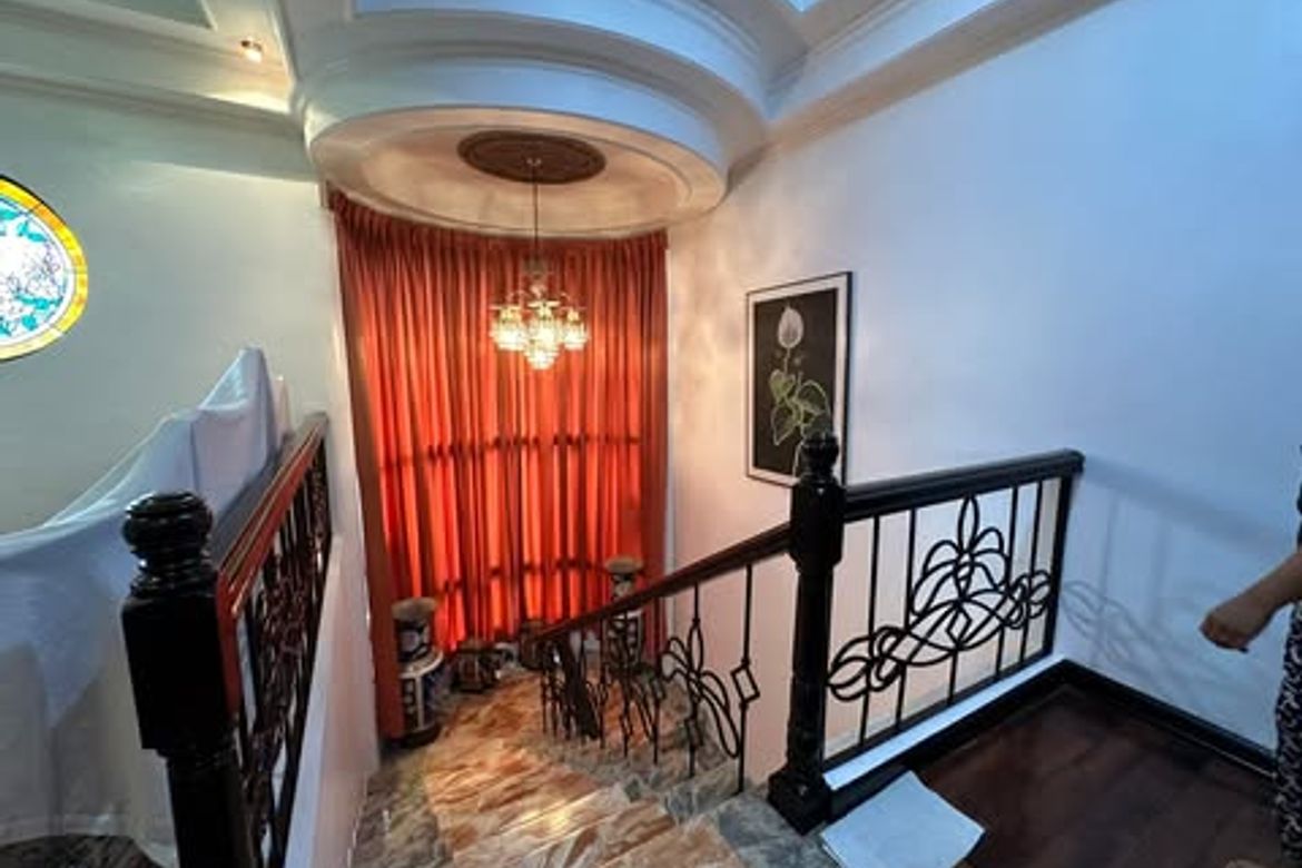 4 Bedroom House for Sale in Pulang Lupa Dos, Las Piñas, Metro Manila – photo 8