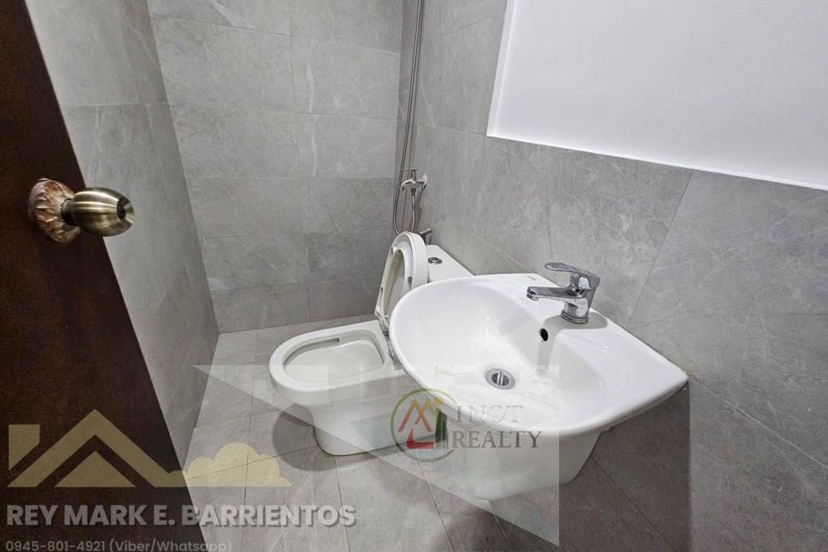 4 Bedroom House for Sale in Pulang Lupa Dos, Las Piñas, Metro Manila – photo 6