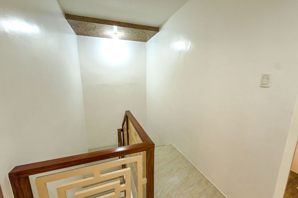 4 Bedroom House for Sale in Pulang Lupa Dos, Las Piñas, Metro Manila – photo 4