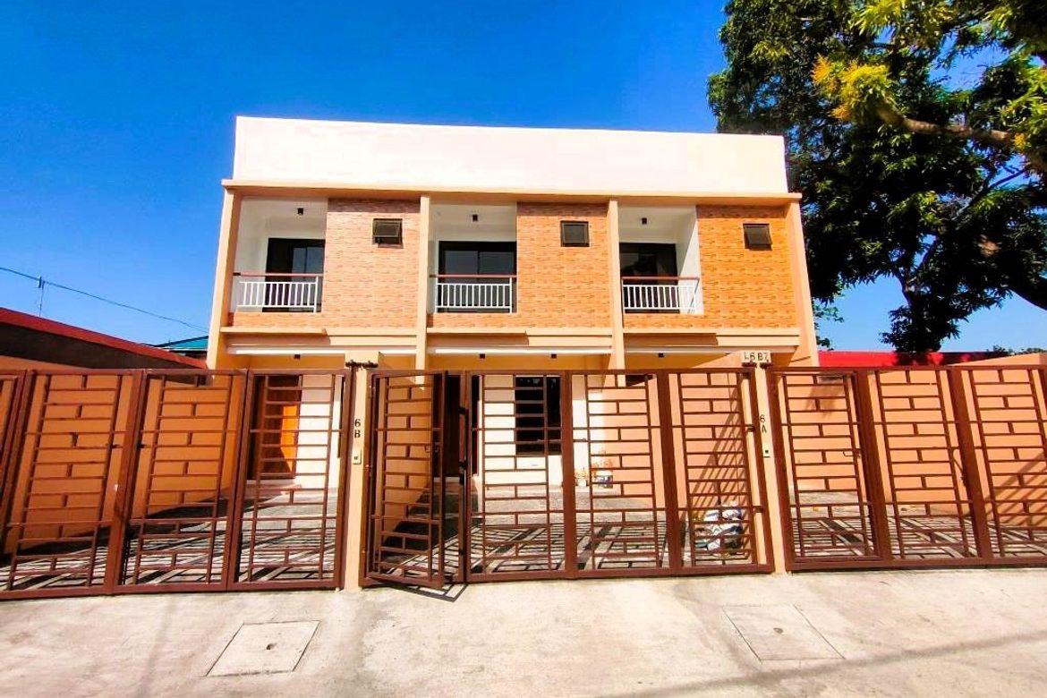 4 Bedroom House for Sale in Pulang Lupa Uno, Las Piñas, Metro Manila