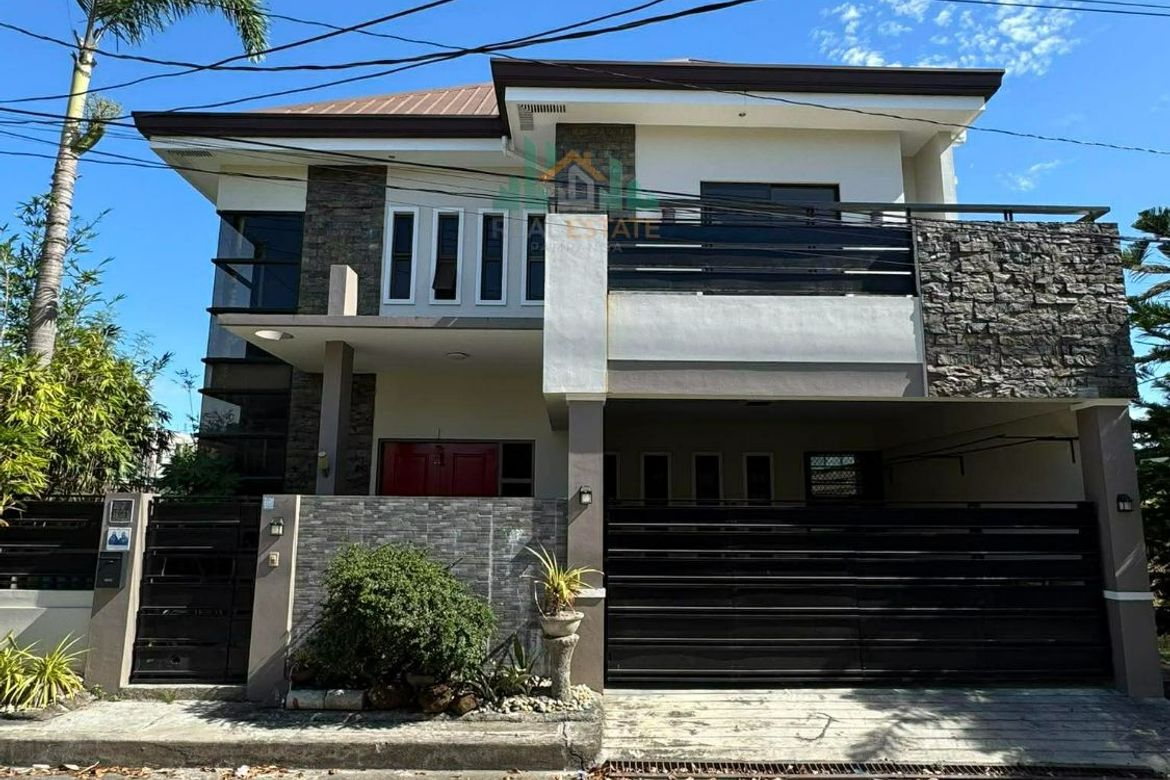 4 Bedroom House for Sale in Pulung Cacutud, Angeles, Pampanga